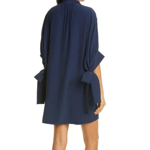 🎉 Club Monaco tie sleeve Shirtdress 🎉 - Picture 2 of 8